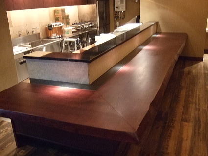 一枚板のバーカウンター 一枚板のバーカウンター｜レジンテーブル・一枚板.com